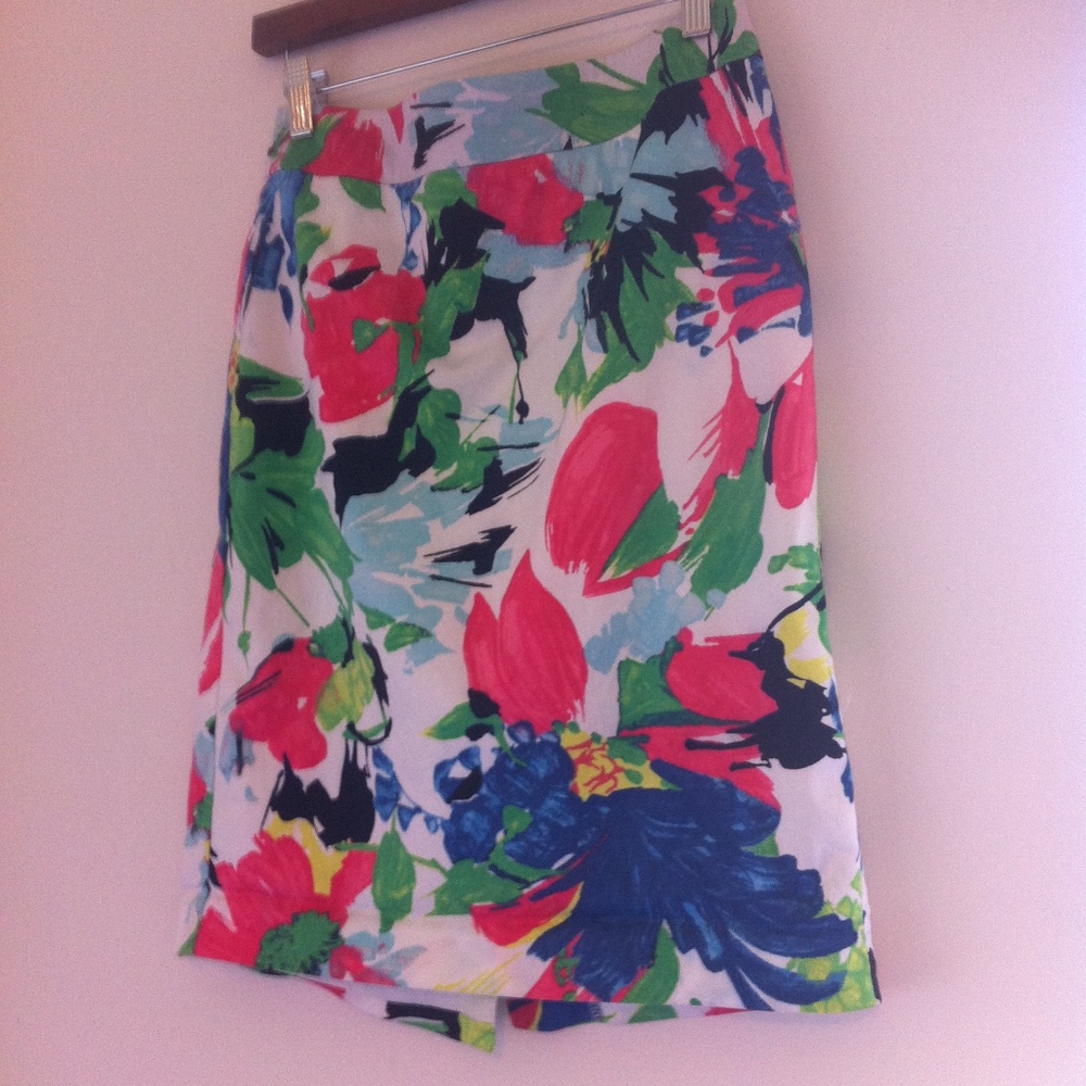 Ann Taylor Abstract Multicolored Pencil Skirt